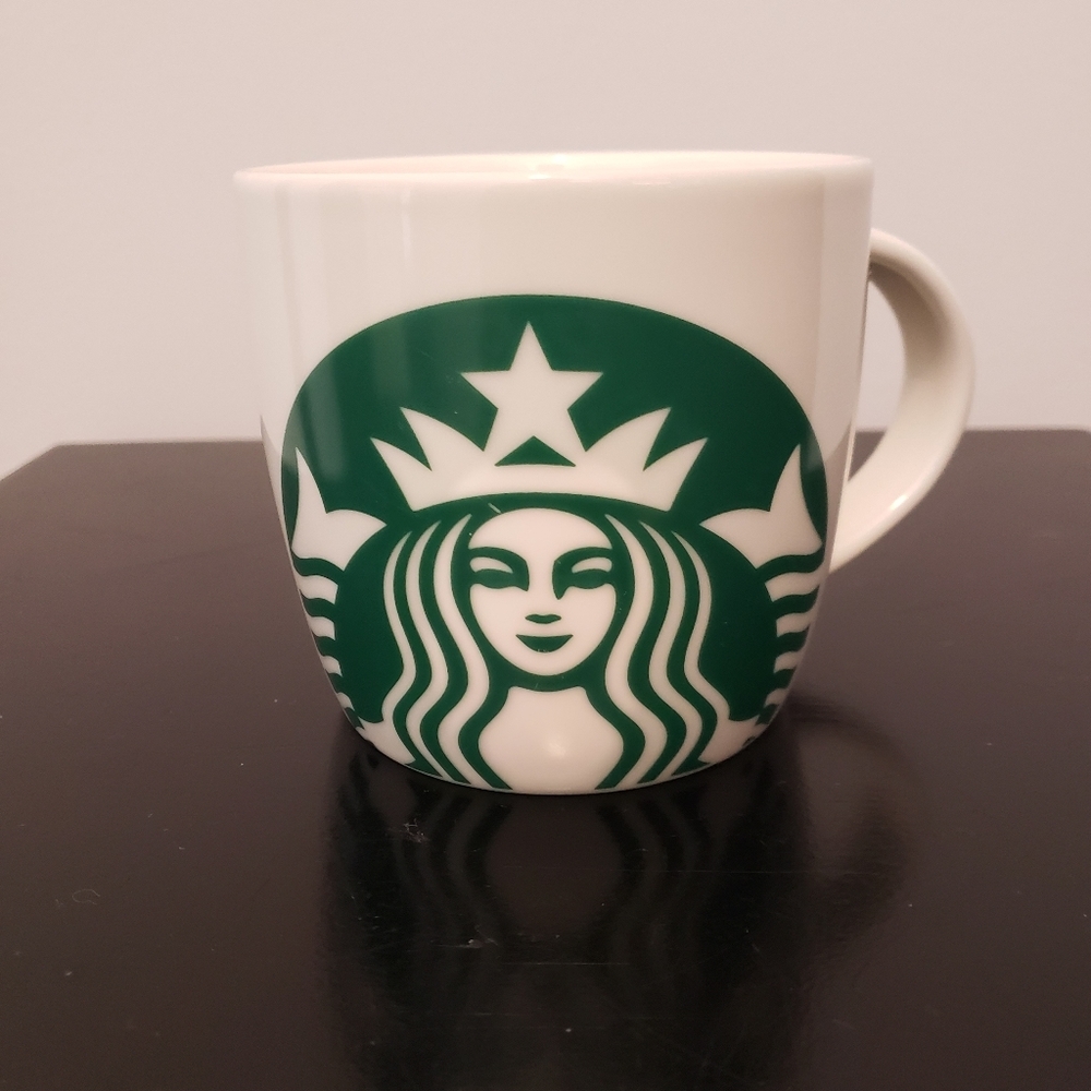 Starbucks Classic White & Green Mermaid Logo Ceramic Coffee Mug 14oz. (2017)